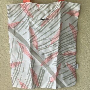KEALOPIKO X HAWAIIAN AIRLINES White and Pink Foldable Tote Bag